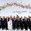 Die Staats- und Regierungschefs der führenden Industrie- und Schwellenländer sowie der Europäischen Union beim G20-Gipfel in Osaka (Japan).