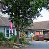 Das Hauptgebäude des Campingplatzes in Horn muss umgebaut werden. Das Land unterstützt die Maßnahme mit 200.000 Euro. Bild: Georg Lange