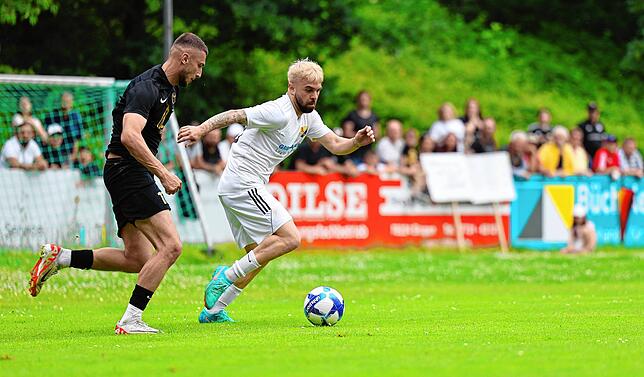 Bild 12: Die Südsterne feiern! Unsere große Bildergalerie vom Relegationsspiel zwischen Singen und Laufenburg