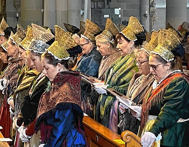 Für den Trachtenbund Überlingen war es zugleich das Finale seines Jubiläumsjahres. Gegründet wurde der Bund am 6. Dezember 1924 mit der ...
