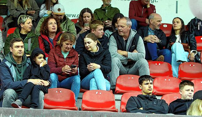 Bild 26: Imposantes 5:0 des SC Pfullendorf über SF Elzach-Yach. Wir waren mit der Kamera dabei!