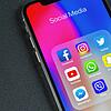(Symbolbild) Snapchat, TikTok, YouTube: Im Netz und auf sozialen Netzwerken kursieren Videos von sogenannten Pedo-Huntern, die ...