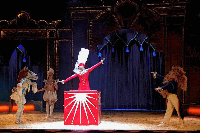 Die Neuproduktion „Mandana – Circuskunst neu geträumt“ des Circus Krone ist ein modernes Märchen und erzählt die ...