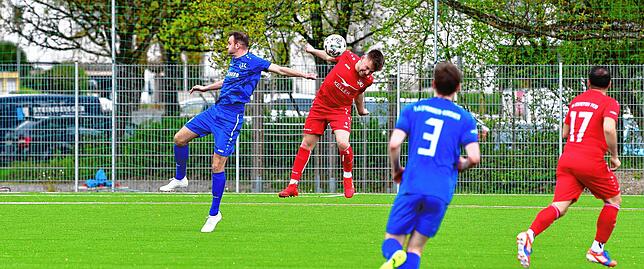 Bild 4: SV Jestetten besiegt den TuS Efringen-Kirchen mit 4:0 &ndash; und wir haben Bilder!