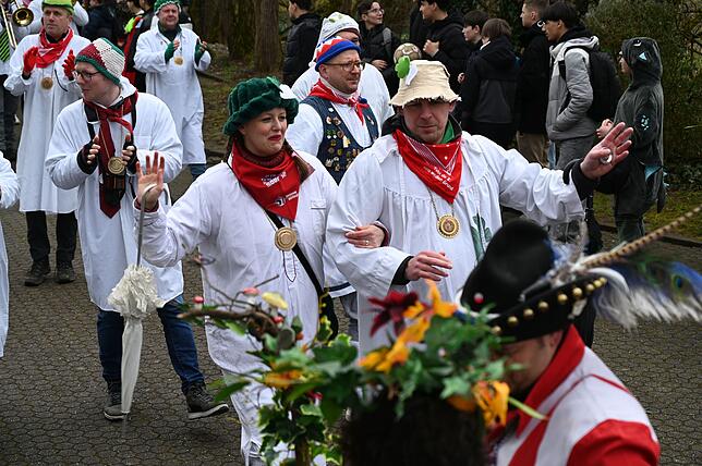 Bild 21: So schön war der Schmutzige Donnerstag in Lauchringen - Die schönsten Narren-Bilder des Tages!
