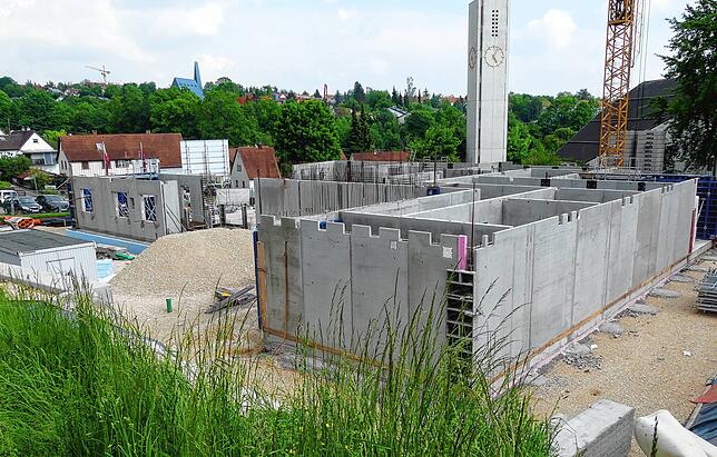 Das in Bau befindliche Johannes-Hospiz in Sigmaringen in der Bittelschießer Straße hat schon deutlich sichtbare Formen angenommen. In ...