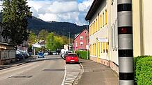 Der Blitzer an der Waldshuter Straße in Bad Säckingen. Die Zahl der Geschwindigkeitsüberschreitungen, die mit den neuen Messeinheiten ...