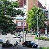 (Archivbild) Blick auf das Seerhein-Center am Zähringerplatz. Dort im Eingangsbereich griffen die Jugendlichen einen 44-Jährigen an.