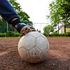 Kinder, die Fußball in Freiburger Vereinen spielten, sind offenbar Opfer sexueller Gewalt worden. Hier haben wir ein Symbolbild eines ...