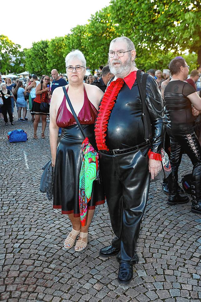 Bild 18: Torture Ship 2022 legt in Konstanz an – Alle Bilder vom BDSM-Schiff, Teil 1