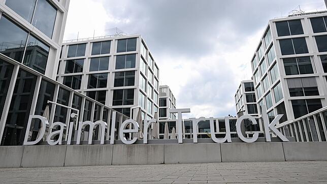Daimler Truck rechnet mit weniger Umsatz.