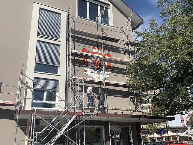 Das Wappen ist fertig, nun muss nur noch abgerüstet werden.