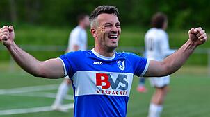One-Man-Show: Nexhdet Gusturanaj erzielte auf dem Kunstrasen in St. Blasien alle sechs Tore des FC Erzingen zum 6:3-Erfolg bei der SG ...