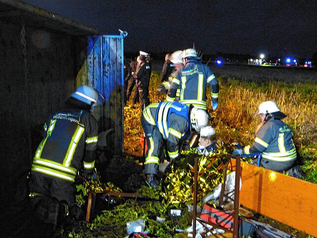 Bild 12: Bahnunfall mit vielen Verletzten: So proben Einsatzkräfte den Ernstfall