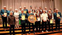 Von der Ehrung Klein-Silber des Vereins bis zur Ehrennadel des Landes Baden-Württemberg reichen die Ehrungen, die anlässlich des ...