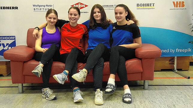 Zufrieden in Kirchdorf: Leonie Papok (RV Lottstetten), Caroline Wirth (RSV Wallbach), Letizia Daudey und Sophia Baier (beide RV ...