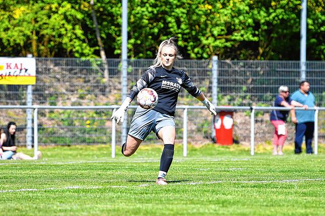 Bild 16: Die Damen des FC Wolterdingen holen den Bezirkspokal. Die Bildergalerie vom Finale gibt es hier.