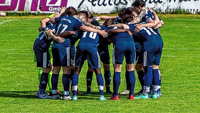 Zusammen stark: Der SV Obersäckingen will den Abstieg noch verhindern.