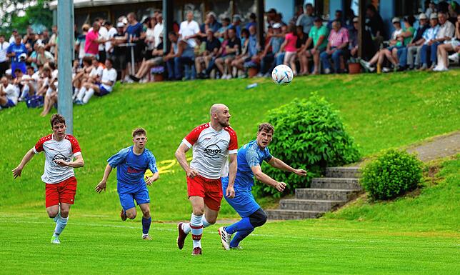Bild 2: Unsere große Bildergalerie vom Kreisliga-Spitzenspiel zwischen Ewattingen und der SG Lenzkirch-Saig