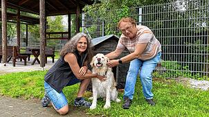 Sie setzen sich weiter für den Tierschutz ein: Tierschutzheimleiterin Heidi Schätzle (links) und Andrea Doll, Vorsitzende des ...