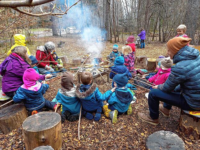 Spielen und Lernen in der freien Natur – für die Kinder des Waldkindergartens ist das selbstverständlich. Das Konzept soll nun mit einer ...