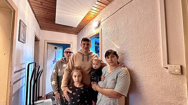 Olena und Jelisej Misnikov haben Angst vor dem zweiten Winter in dieser kalten Wohnung und um die Gesundheit des einjährigen Michael und ...