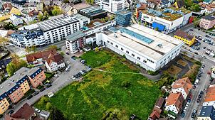 Das seit vielen Jahren leerstehende Einkaufszentrum Rößle in der Schwenninger Innenstadt. Die Stadt VS hat nun das Grundstück gekauft.