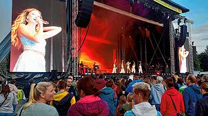 Bild : "Pop am See" mit Max Giesinger und Leony – zwei Top-Acts an einem Abend