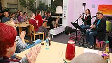 Jeder kann es nicht nur spüren und hören, sondern auch sehen: „Candy Andy“ Andrea Klausmann und Rolf „Royce“ Langenbach machen Musik, ...