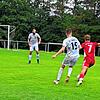 Luca Wehrle vom FC Tannheim (rechts) im Zweikampf mit Ferdinand Schmid (links).
