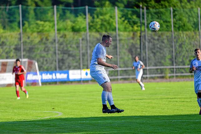 Bild 30: SV Eggingen und TuS Stetten II trennen sich 2:2 im ersten Abstiegsspiel – und wir haben Fotos!