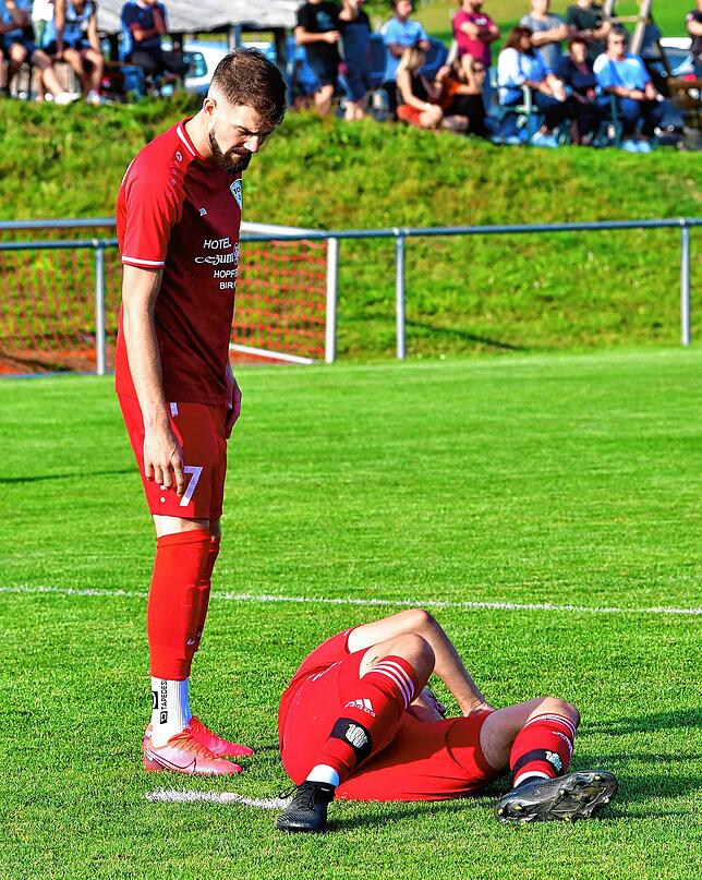Bild 4: FC Schlüchttal unterliegt zu Hause auch dem SV Buch &ndash; und wir haben Bilder!