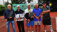 Die 70er-Mannschaft hat sich in der ersten Bezirksliga hervorragend geschlagen. Das Bild zeigt (von links): Horst Rausch, Angelo ...