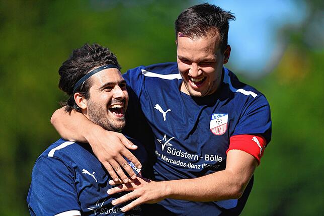 Bild 1: VfB Waldshut siegt 2:1 beim FC Emmendingen und steigt in die Landesliga auf &ndash; wir haben Bilder!