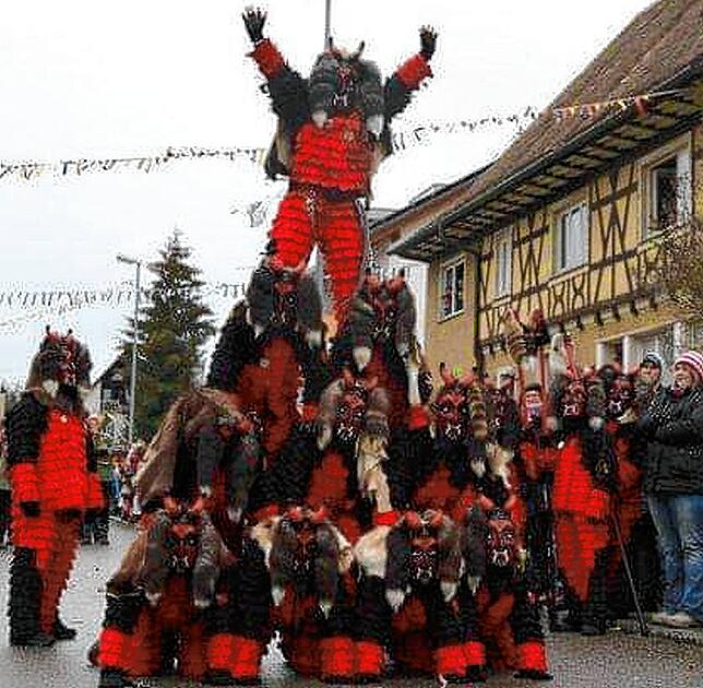 Nein, so werden wir die Rotwald-Deifel bei dieser Fasnet nicht sehen. Die Zunft hat statt dessen für Kinder eine Schaufenster-Rallye ...