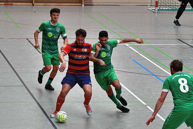 Bild 5: SC Niederhof/Binzgen unterliegt FC Freiburg-St. Georgen im Futsal-Halbfinale – und wir haben Fotos!