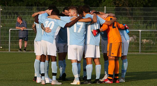 Bild 3: FC Tiengen 08 feiert 5:2-Pokalsieg beim SV Obersäckingen &ndash; und wir haben Bilder!