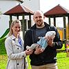 Dominik Kugler will Bürgermeister in Sauldorf werden. Unser Bild zeigt ihn mit seiner Ehefrau Lisa-Marie und dem kleinen Henry. Am 4. ...