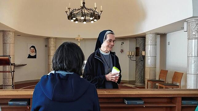 In der Krypta unterhalb der Klosterkirche in Hegne. Hier befindet sich die Reliquie der selig gesprochenen Schwester Ulrika. Die ...