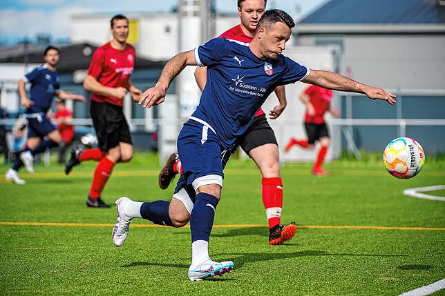 Bild 1: VfB Waldshut besiegt den FC Hochrhein mit 2:0 &ndash; und wir haben Bilder!