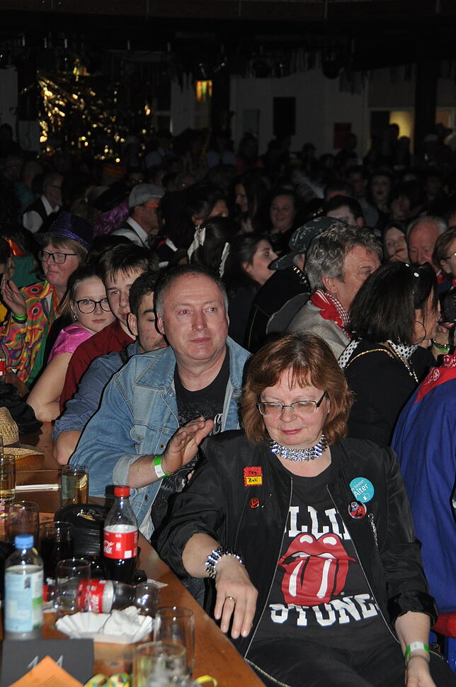 Bild 22: Bilder vom begeisterten Publikum beim Turnerball in Bad Dürrheim