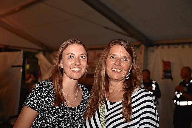 Bild 21: So war die Stimmung beim Aach-Linzer Weinfest