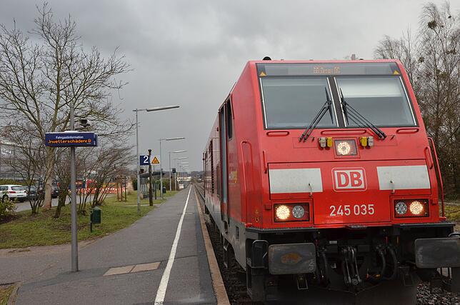 Ein Erkundungszug am Bahnhof Markdorf.