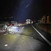 Zu einem schweren Unfall, bei dem zum Glück niemand verletzt wurde, kam es am Freitagmorgen auf der A1 bei Wettingen im Kanton Aargau.