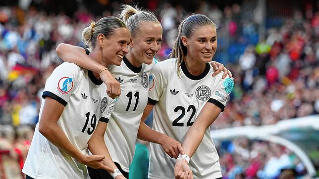 Bild : DFB-Team der Damen gewinnt bei EM 2:1 gegen Dänemark