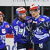 Die Zwillinge Tyson (links) und Tylor Spink (mitte) hatten schon mehrfach Grund zum Jubeln in dieser Saison. Gemeinsam mit Alex Weiß ...