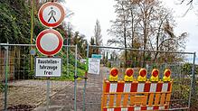 (Archivbild) Hier geht es immer noch nicht weiter! So lange der Hang oberhalb der Hoheneggstraße nicht gesichert ist, dürfe auch kein ...