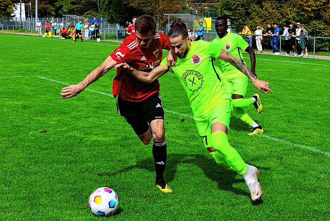 Bild 13: Die besten Bilder der Partie zwischen dem TSV Singen und dem FC Überlingen!
