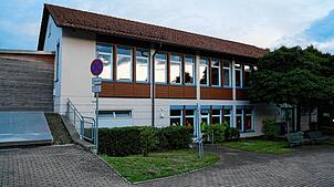 Die Grundschule in Rippolingen soll nach dem Willen des Ortschaftsrates erweitert werden. Vor allem für die Kernzeitbetreuung mangelt es ...