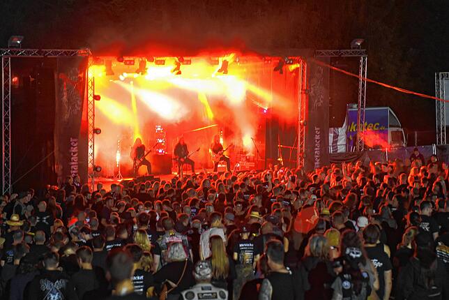Heavy Metal gibt es auf dem Metalacker-Gelände in Tennenbronn erst in 2022 wieder. Unser Bild zeigt das Festival des Jahres 2019.